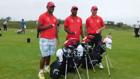 Vodafone Fiji 7s Coach Ben Ryan with players Osea Kolinisau and Emosi Mulevoro with their new set of clubs